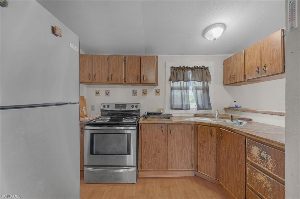 MOORE HAVEN - Residential