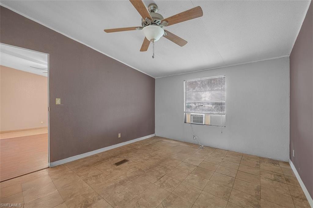 MOORE HAVEN - Residential