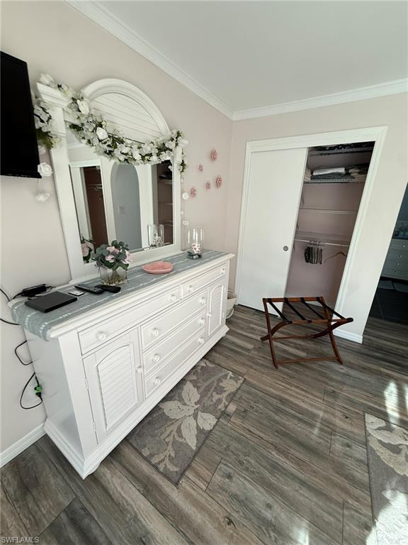 SPANISH WELLS - Residential