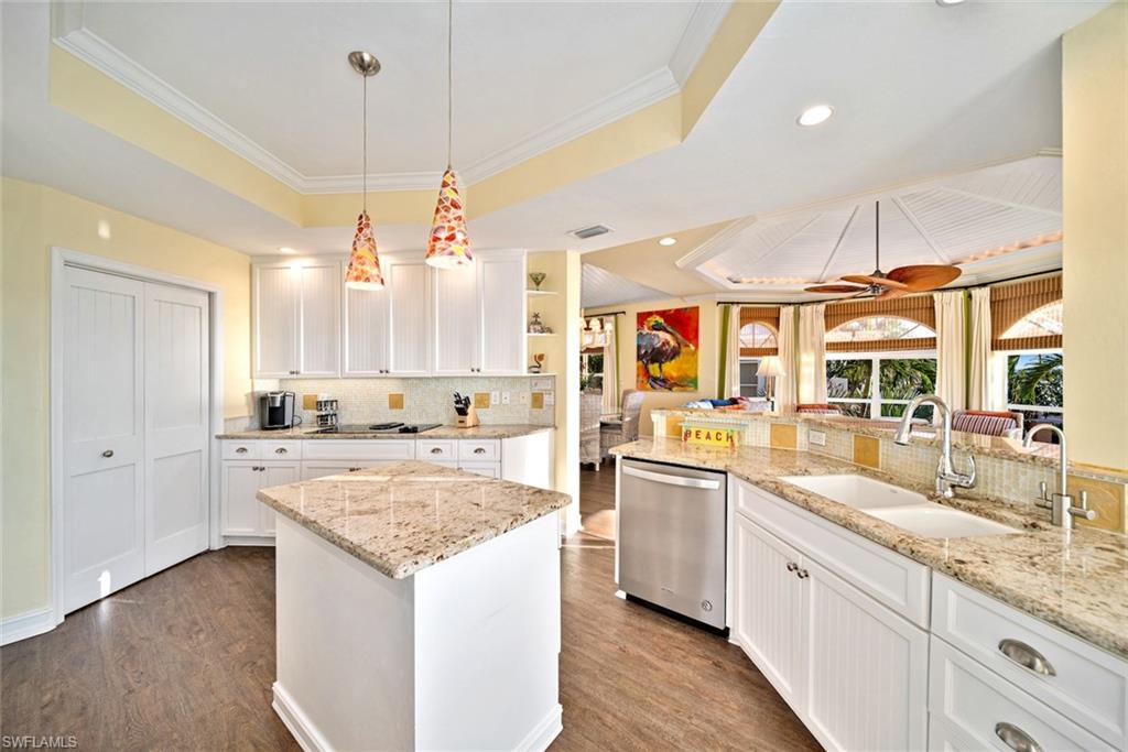 CAPTIVA BEACH VILLAS - Residential