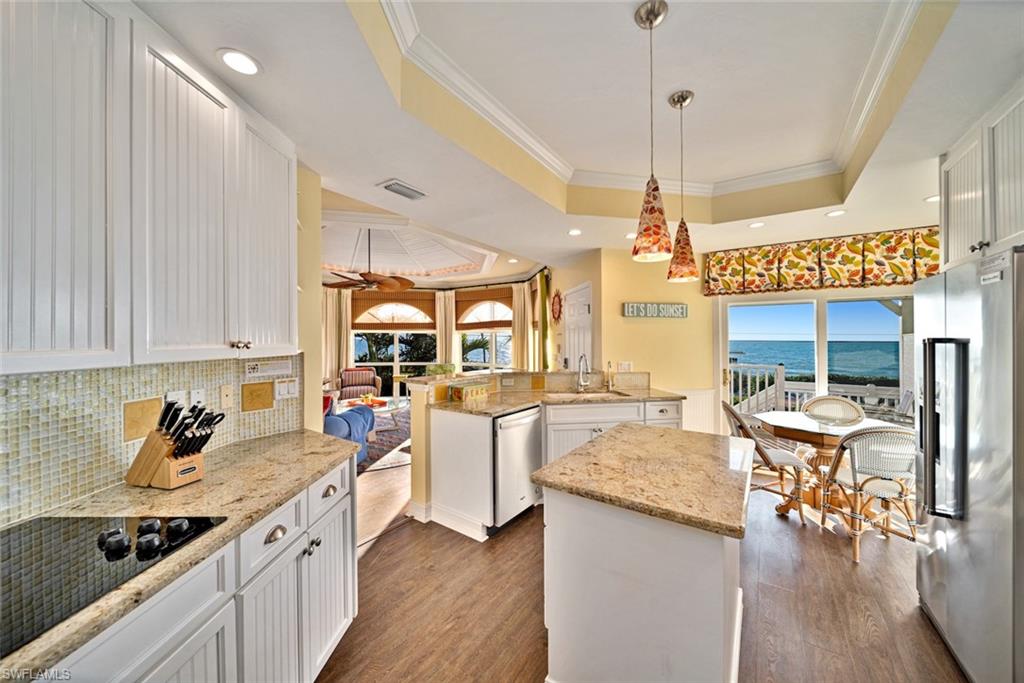 CAPTIVA BEACH VILLAS - Residential