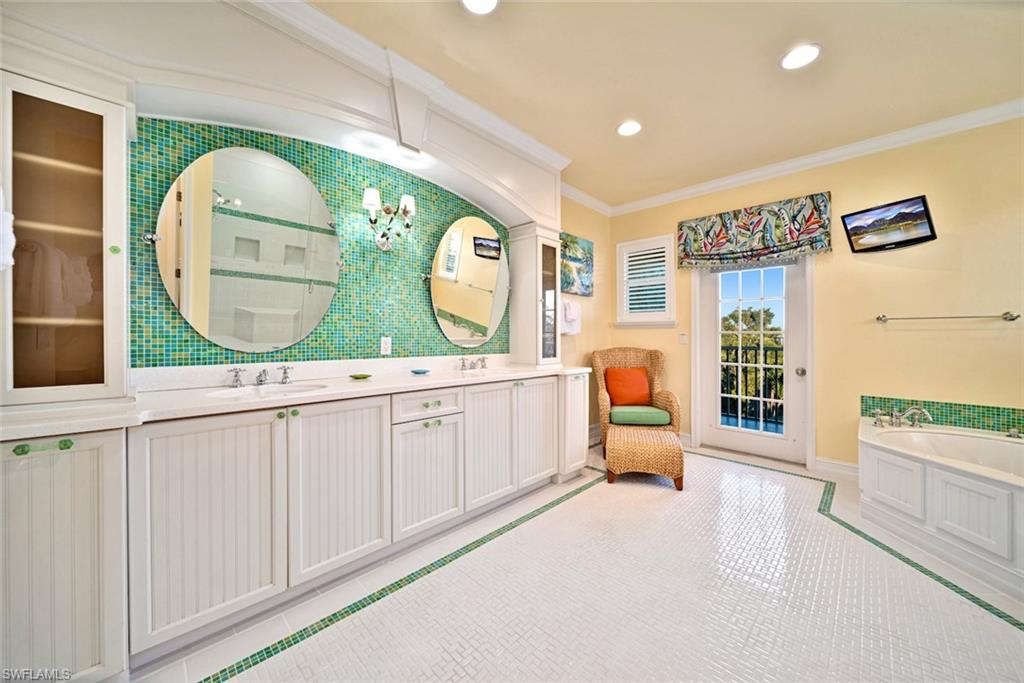 CAPTIVA BEACH VILLAS - Residential