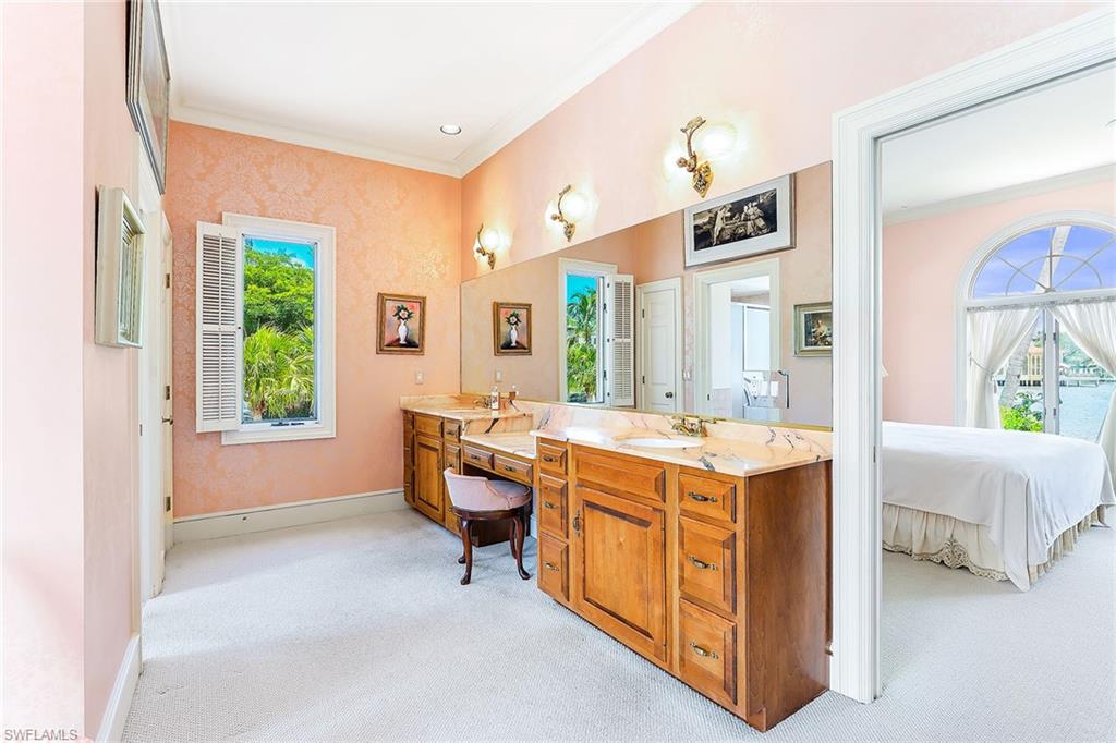 VENETIAN ESTATES - Residential