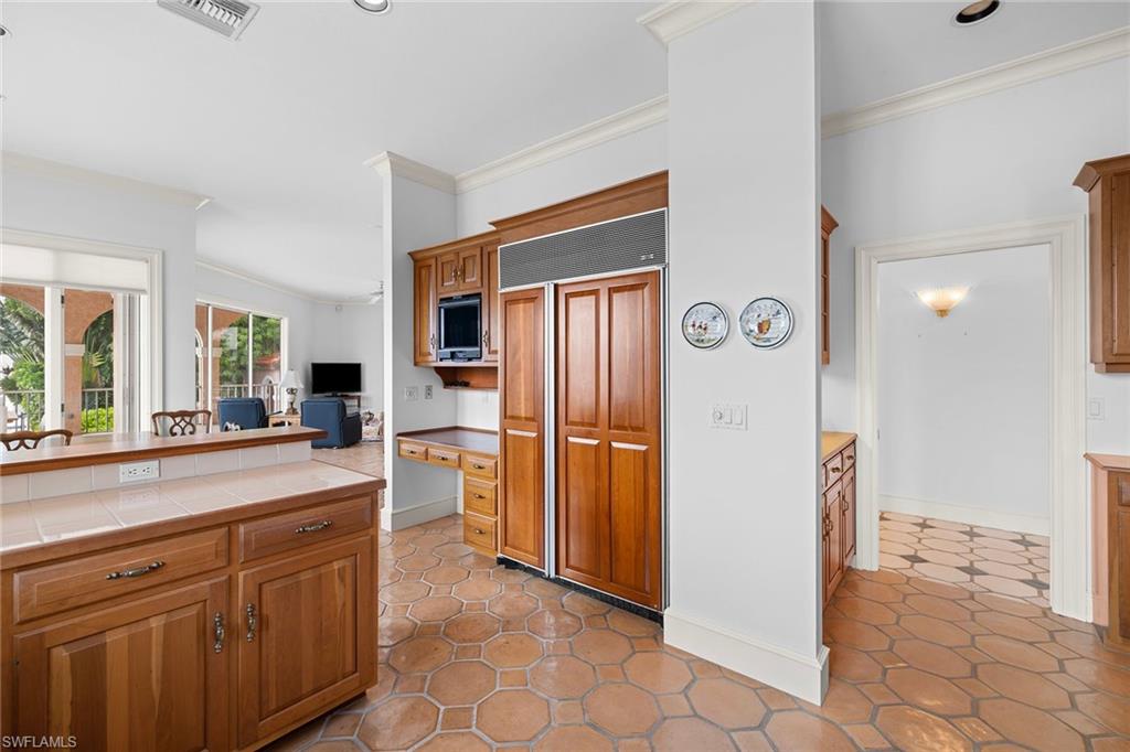 VENETIAN ESTATES - Residential