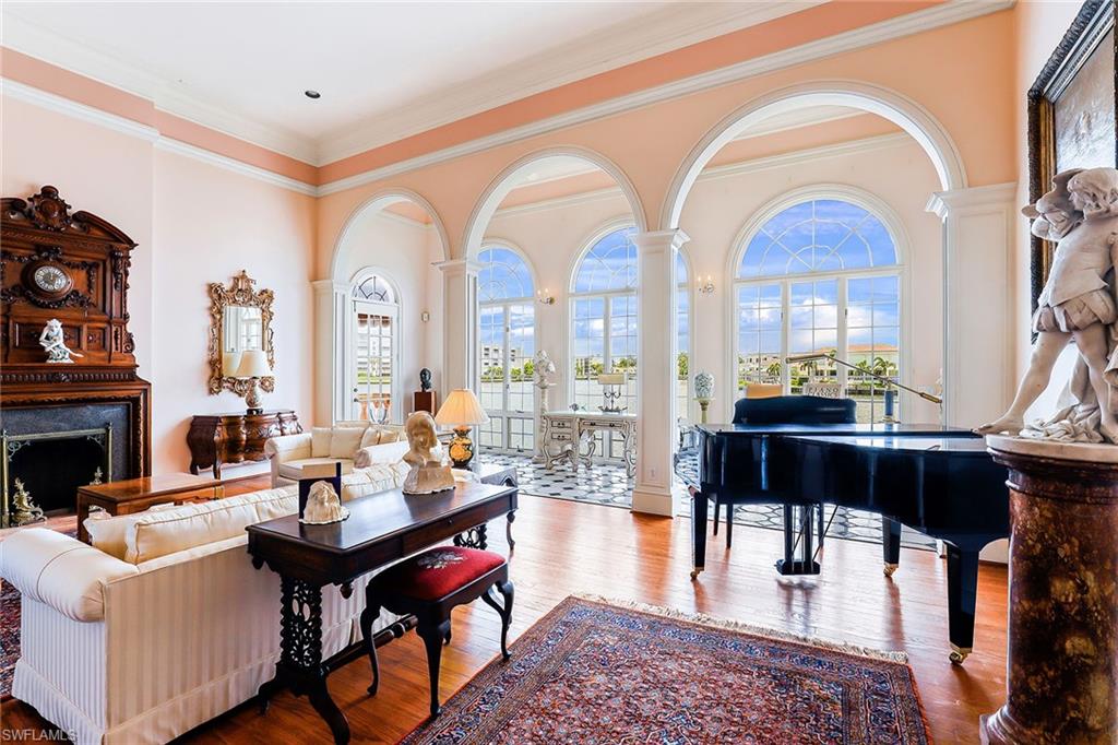 VENETIAN ESTATES - Residential