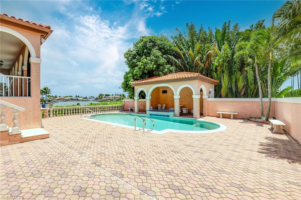 VENETIAN ESTATES - Residential