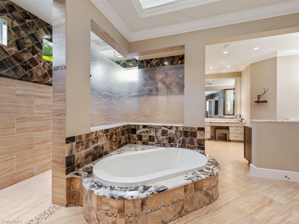 ROOKERY LAKE - Residential