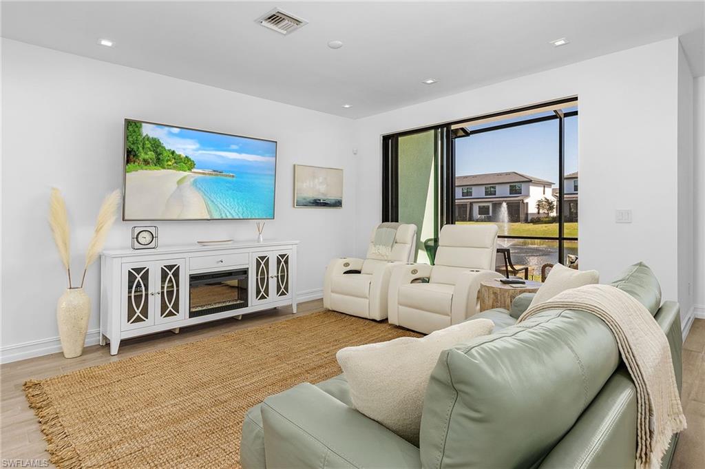 VANDERBILT RESERVE - Residential Lease