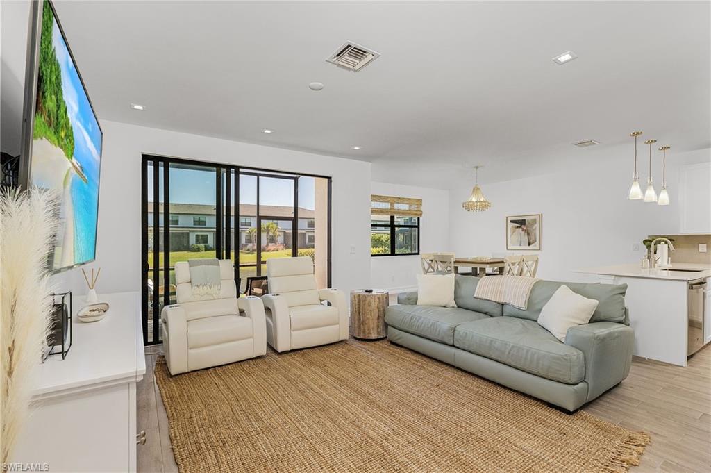 VANDERBILT RESERVE - Residential Lease