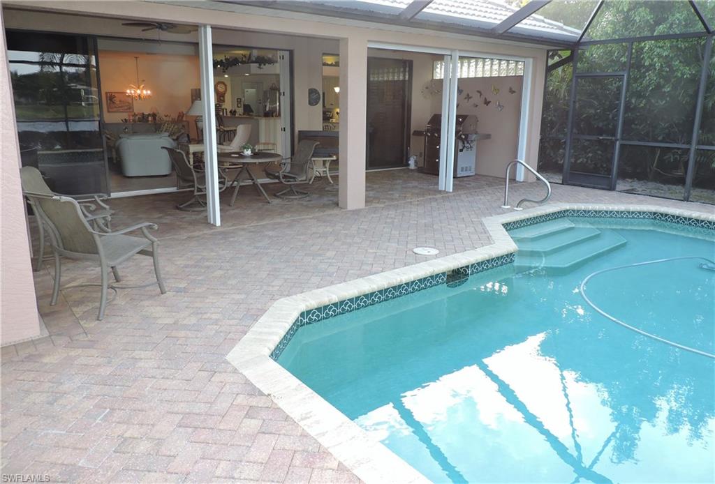 LONGSHORE LAKE - Residential