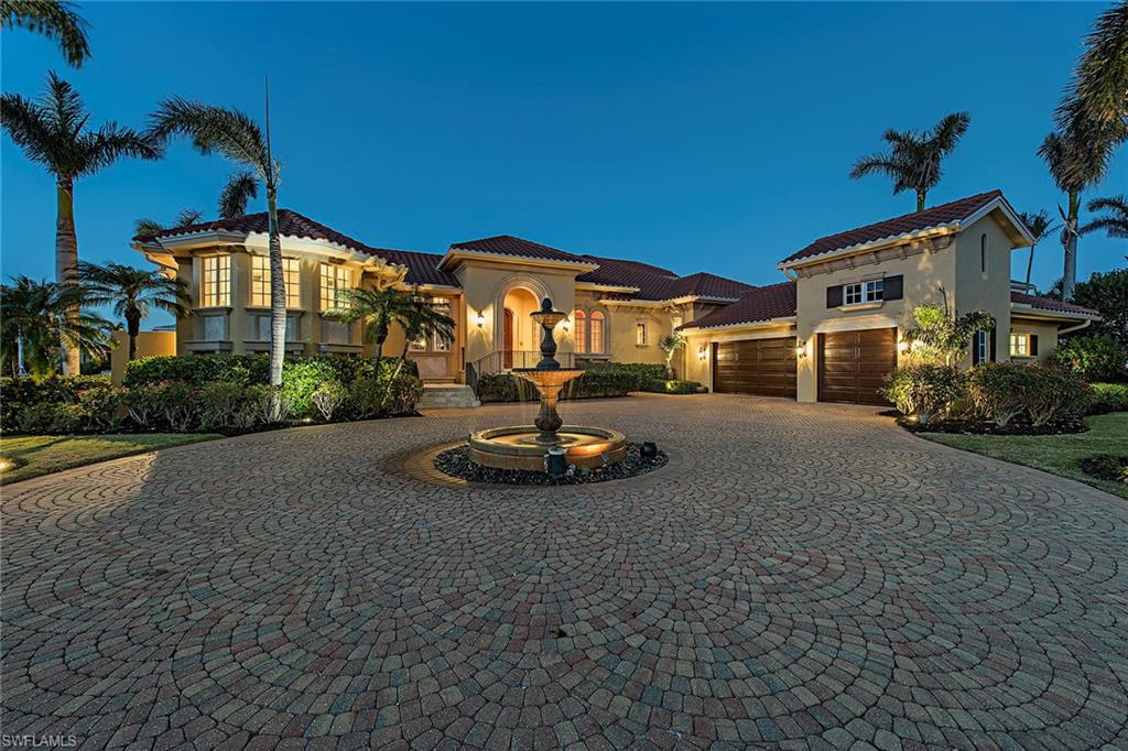 MARCO BEACH - Residential