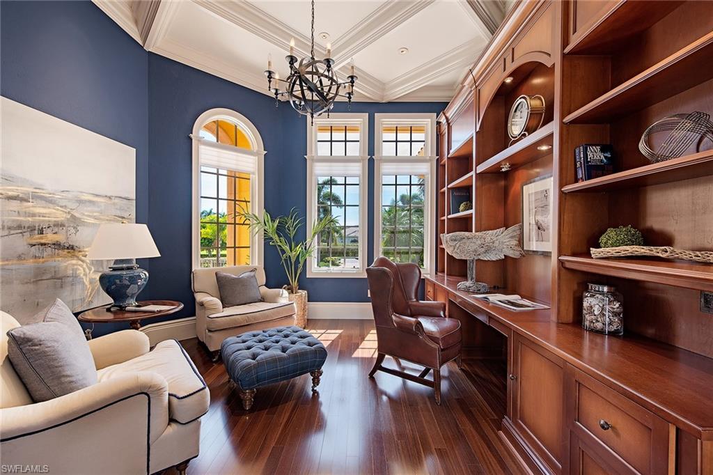 MARCO BEACH - Residential