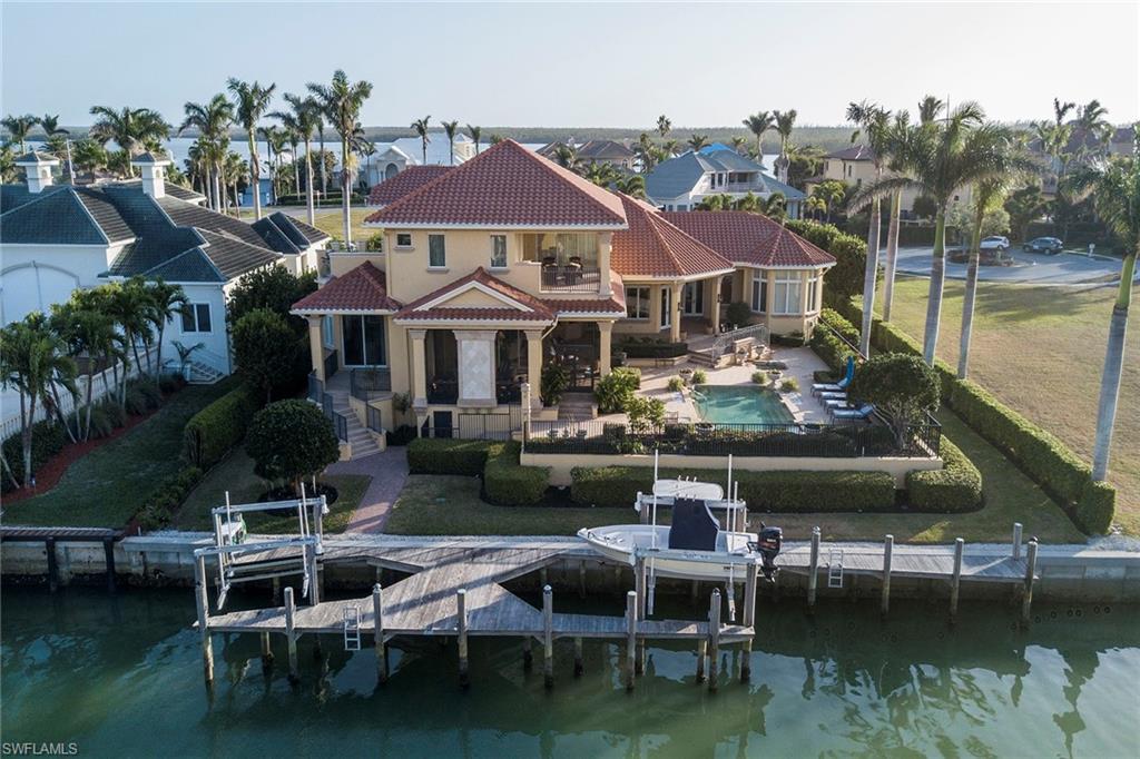 MARCO BEACH - Residential