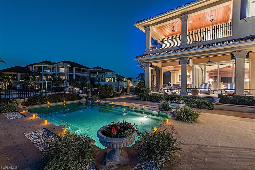 MARCO BEACH - Residential