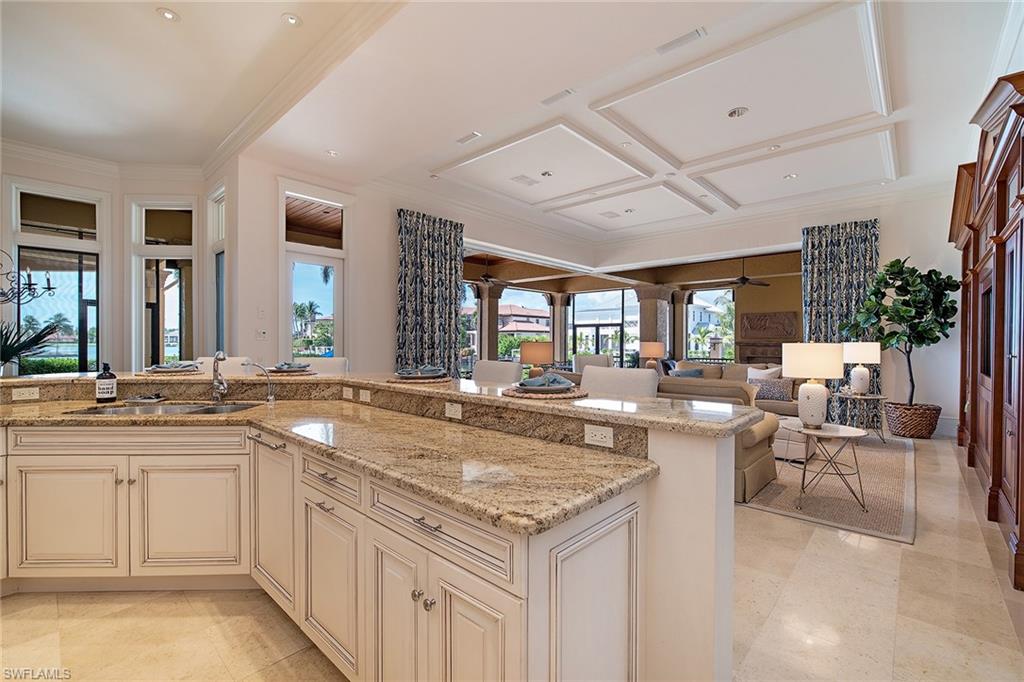 MARCO BEACH - Residential