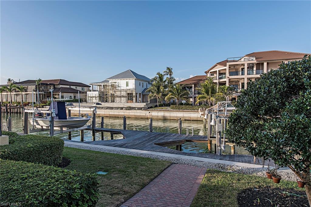 MARCO BEACH - Residential