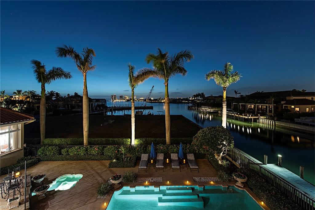 MARCO BEACH - Residential