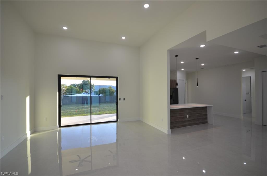 CAPE CORAL - Residential Lease