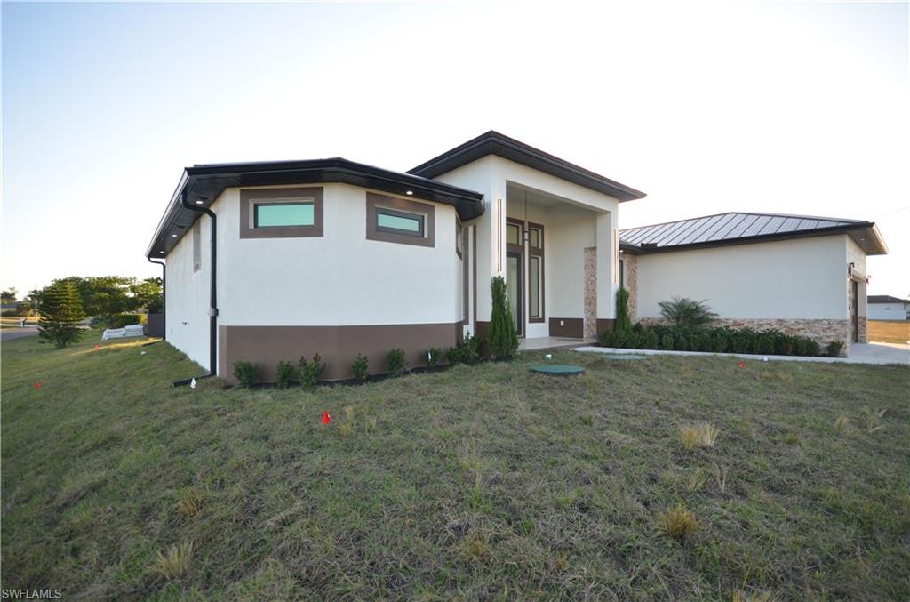 CAPE CORAL - Residential Lease