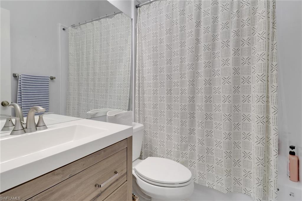 MOON LAKE - Residential