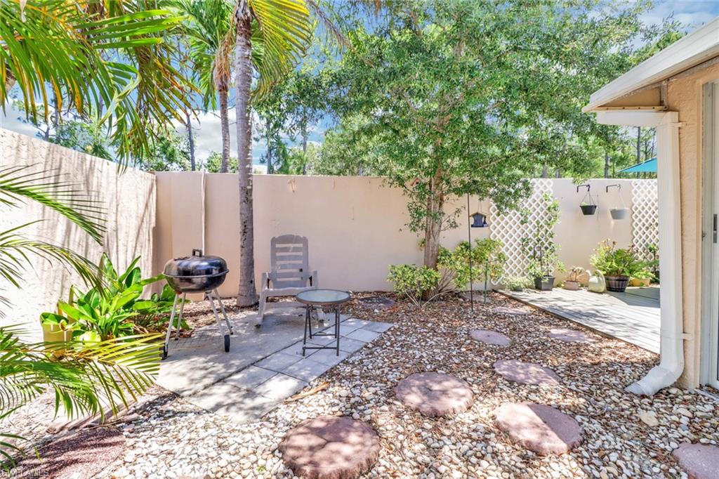 MOON LAKE - Residential