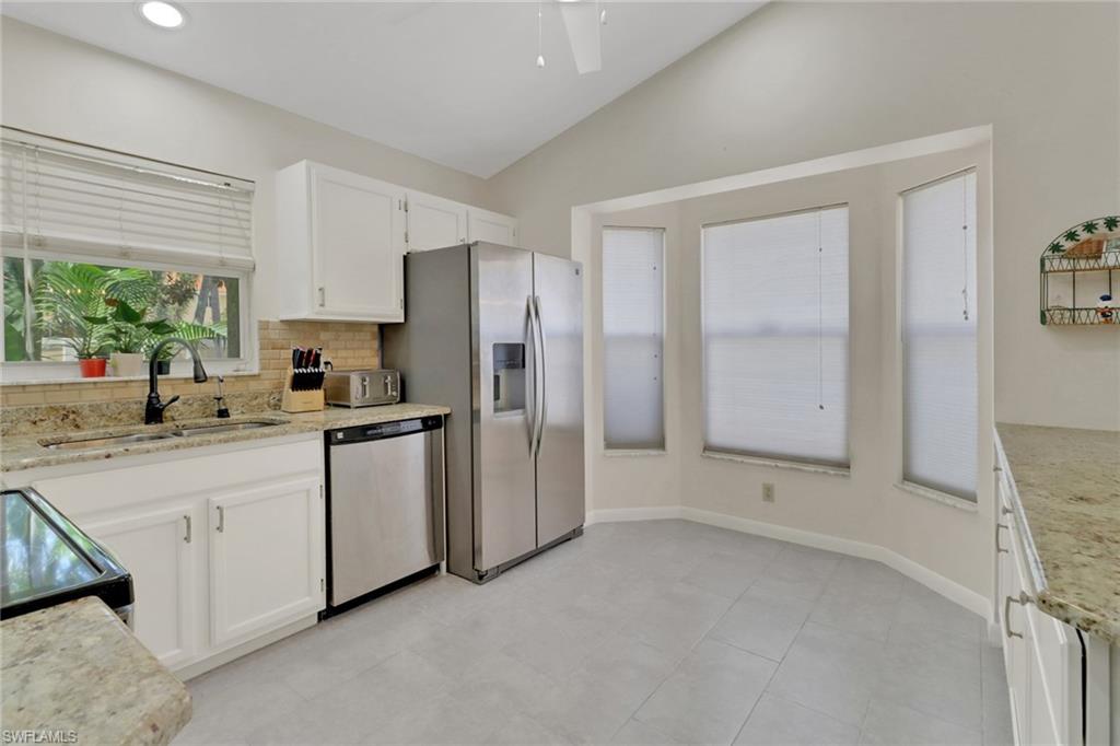 MOON LAKE - Residential