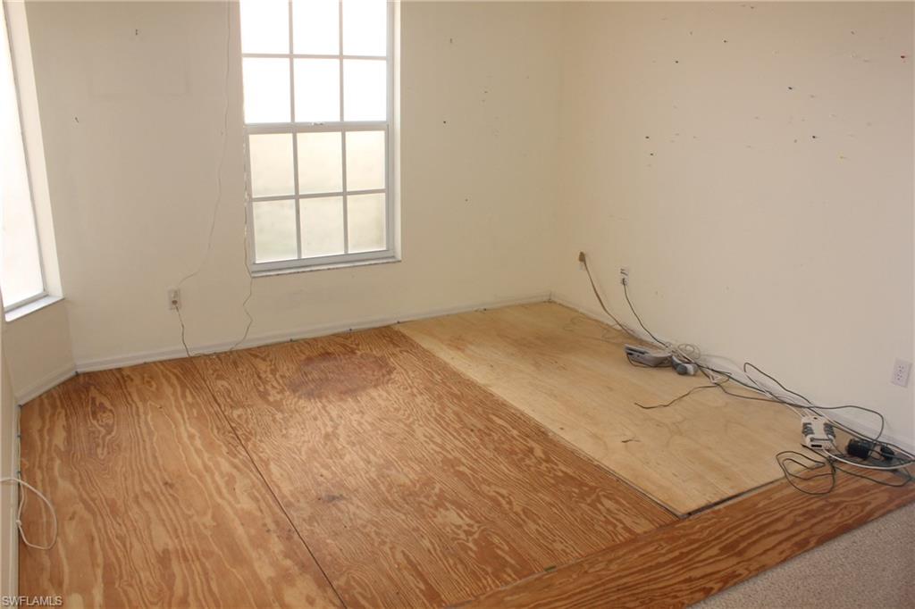 WALDEN SHORES - Residential