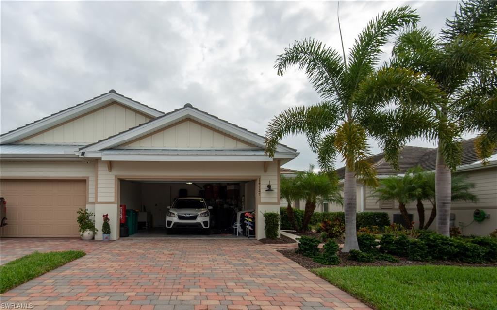 14727 Edgewater CIR