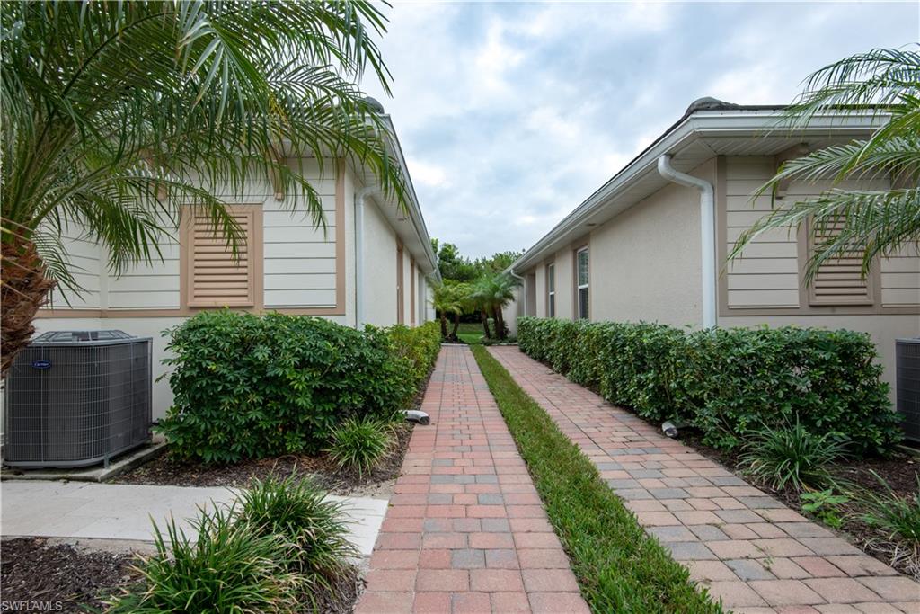 14727 Edgewater CIR