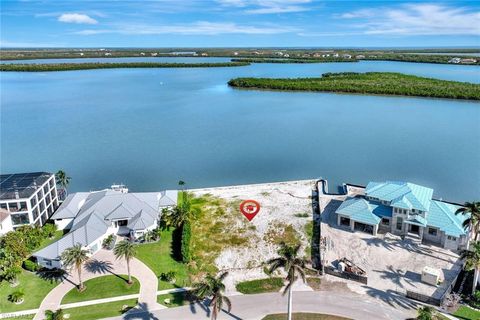 995 Caxambas DR MARCO ISLAND FL 34145