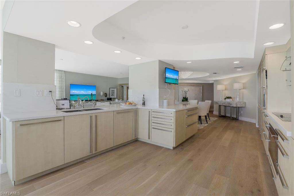 BRIGHTON AT BAY COLONY - Residential