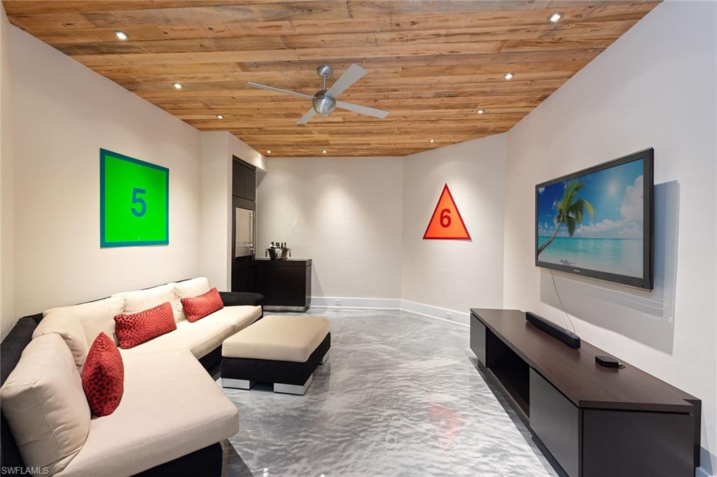 KEY MARCO - Residential