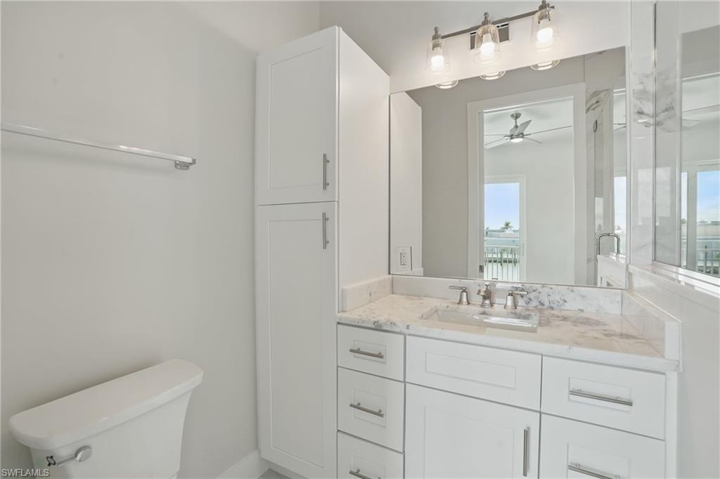 ISLAND SHORES - Residential