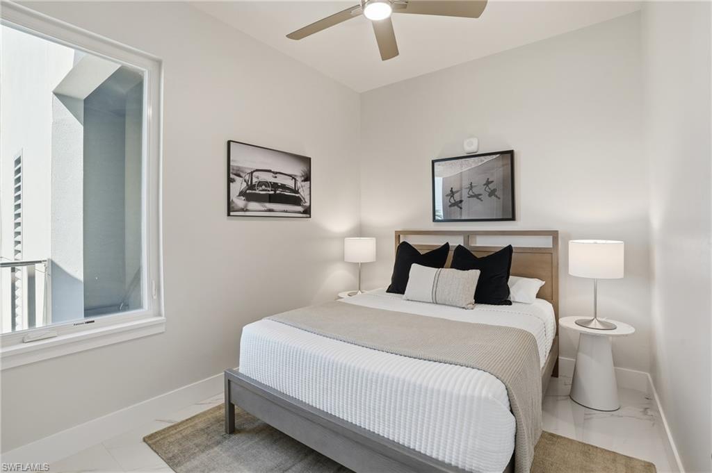 ISLAND SHORES - Residential