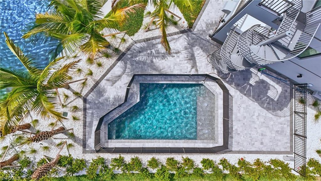 ISLAND SHORES - Residential