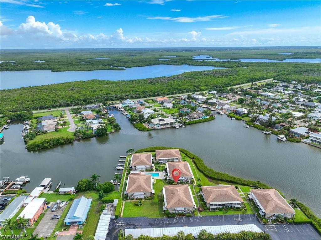 TARPON VILLAGE APTS - Residential