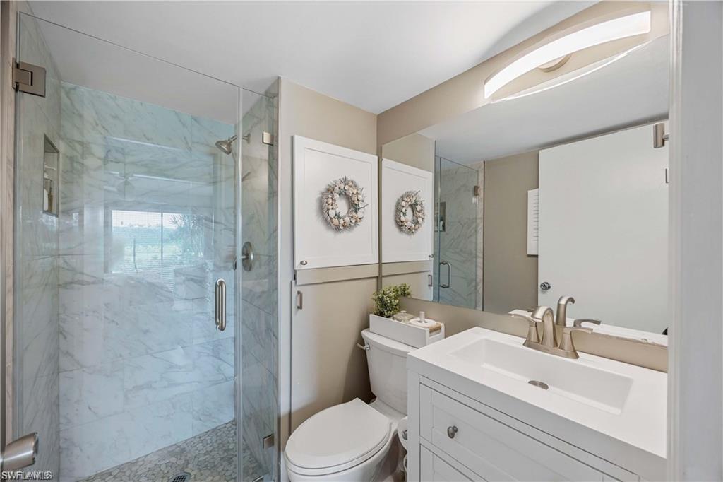 TARPON VILLAGE APTS - Residential