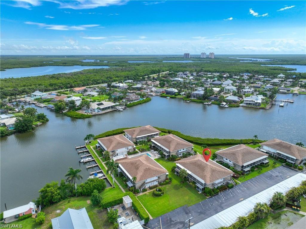 TARPON VILLAGE APTS - Residential