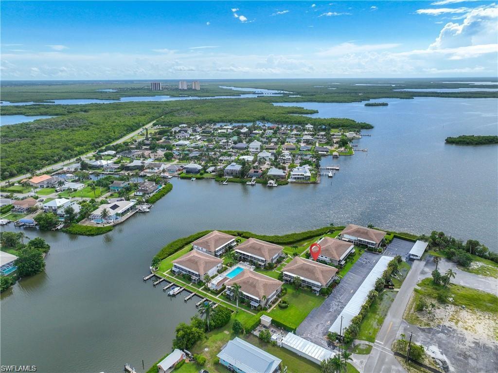 TARPON VILLAGE APTS - Residential