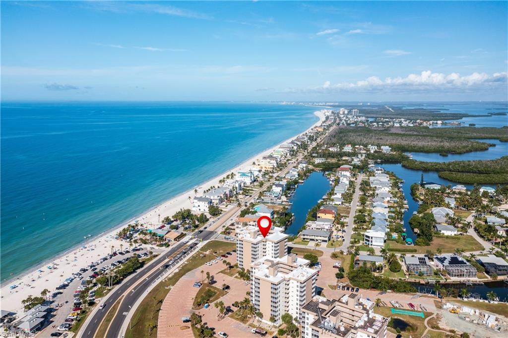 BEACH AND TENNIS CLUB - Residential