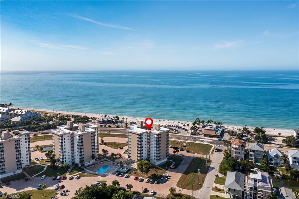 BEACH AND TENNIS CLUB - Residential