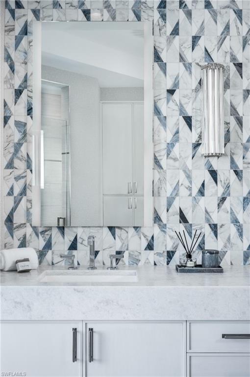 REGENT - Residential