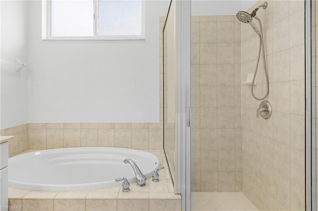 REFLECTION LAKES - Residential