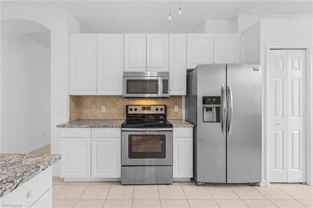 REFLECTION LAKES - Residential