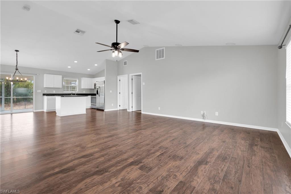 BUCKINGHAM - Residential