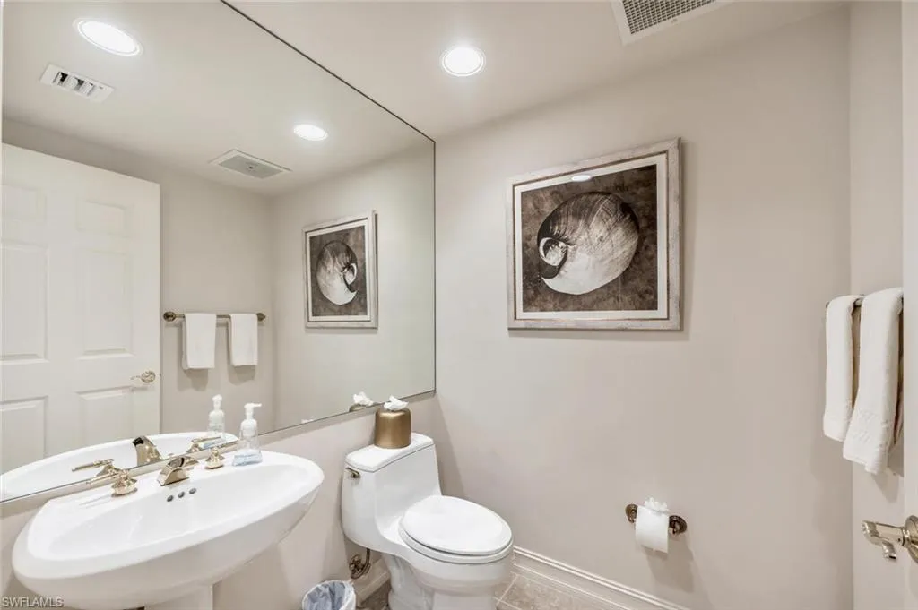 Naples, Florida 34109, United States, 2 Bedrooms Bedrooms, ,3 BathroomsBathrooms,Residential,Active,30026