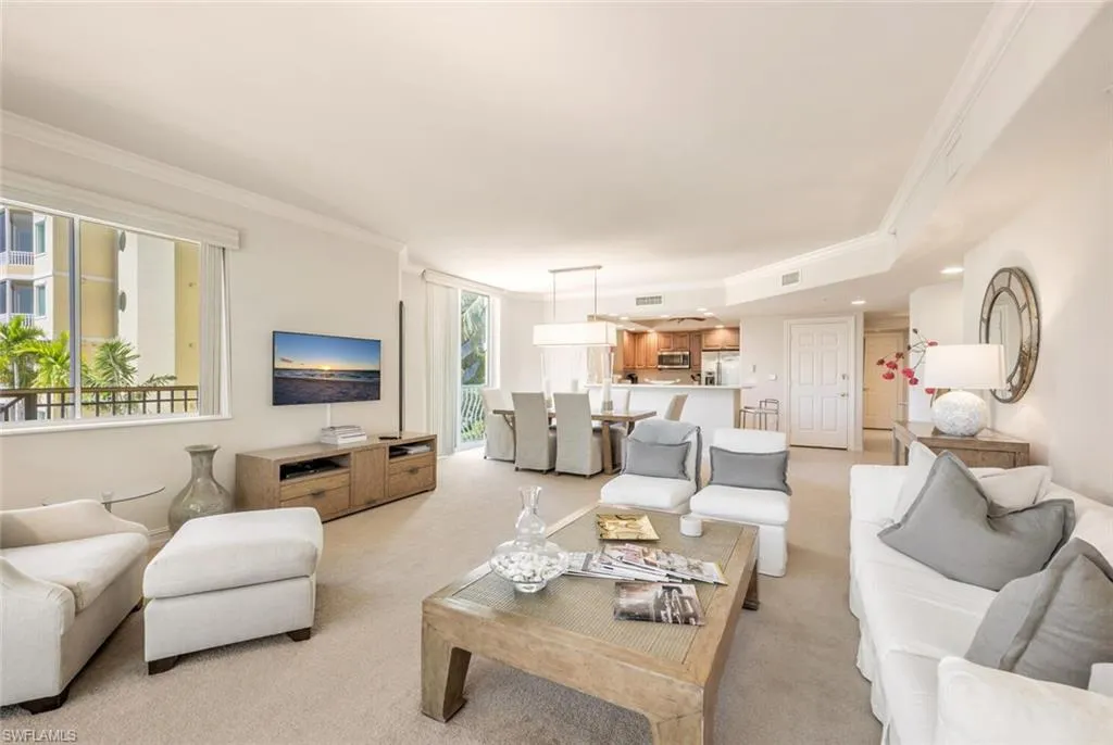 Naples, Florida 34109, United States, 2 Bedrooms Bedrooms, ,3 BathroomsBathrooms,Residential,Active,30026