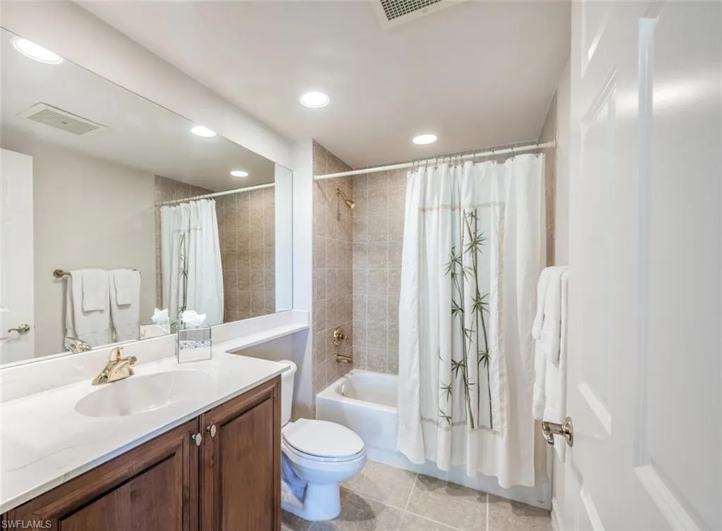 Naples, Florida 34109, United States, 2 Bedrooms Bedrooms, ,3 BathroomsBathrooms,Residential,Active,30026