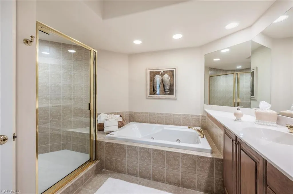 Naples, Florida 34109, United States, 2 Bedrooms Bedrooms, ,3 BathroomsBathrooms,Residential,Active,30026