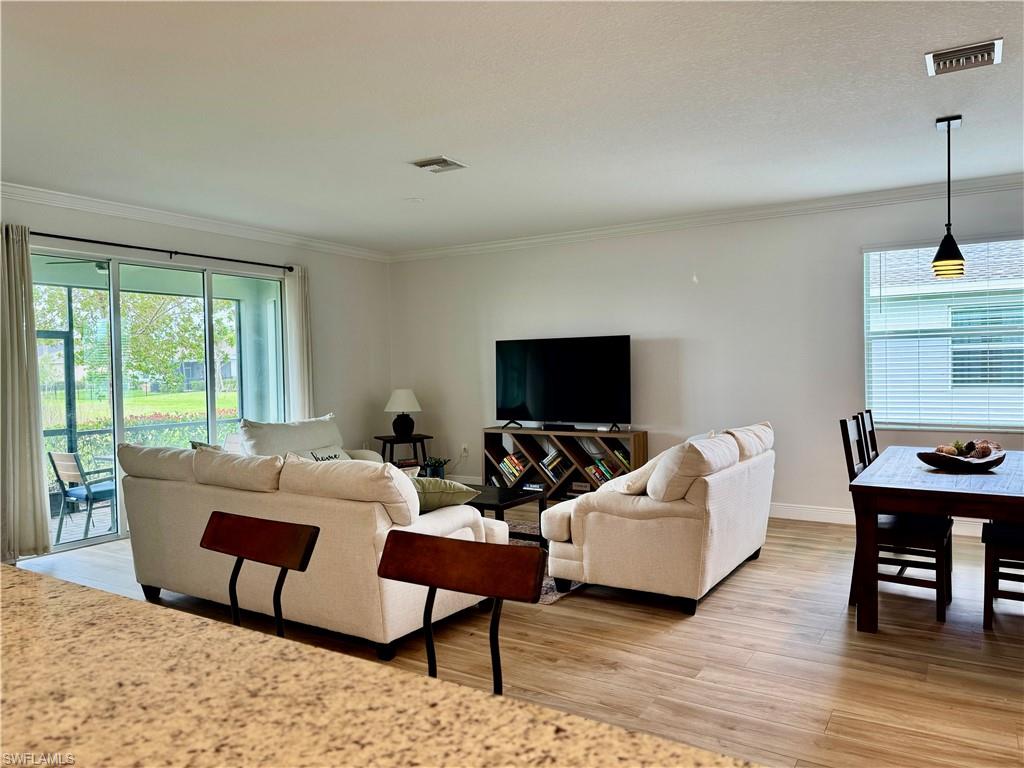 TRAILS EDGE - Residential Lease